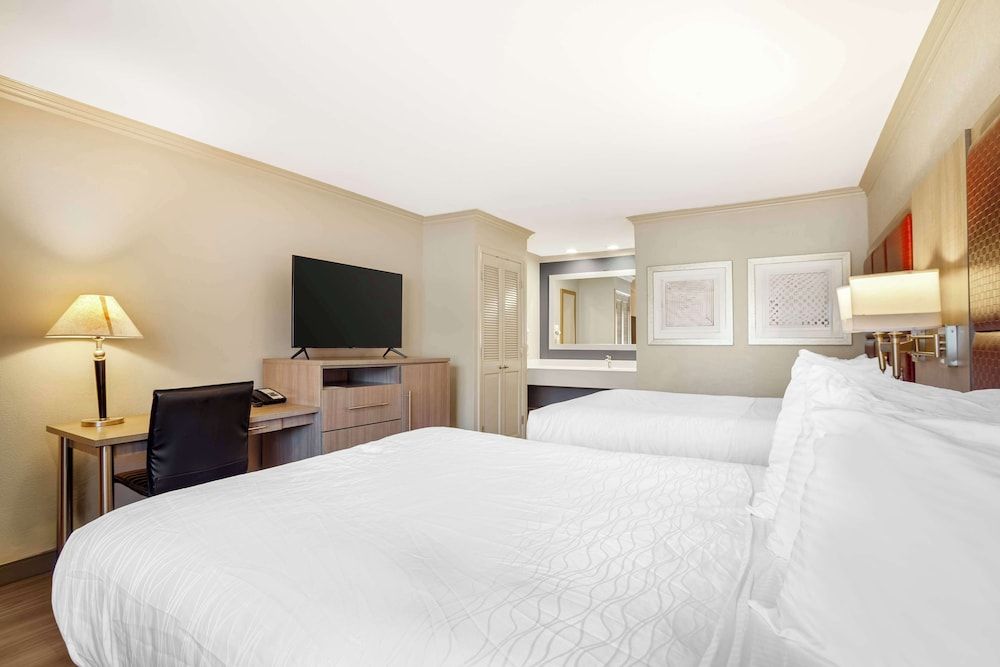 undefined Best Western Inn 4