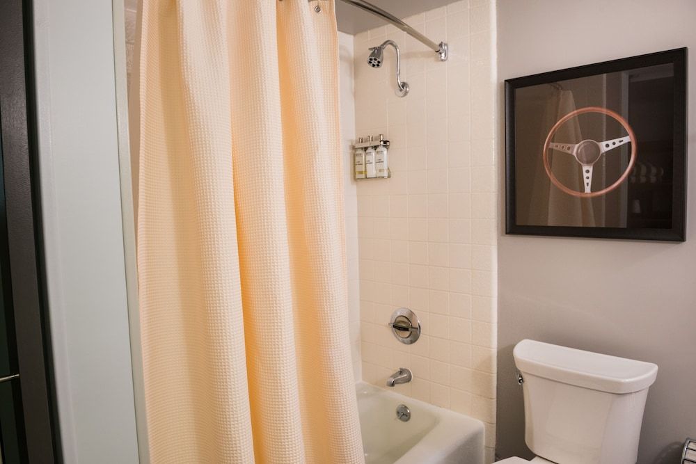 Chaminade Resort & Spa 2 Queen Forest View 3