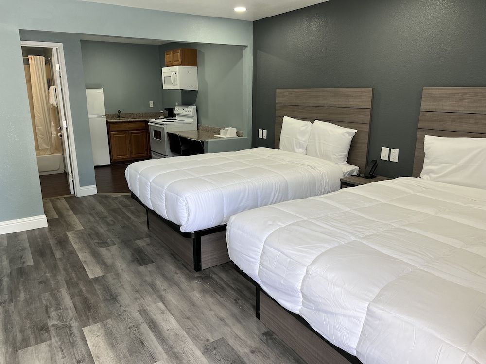undefined Surf City Inn and Suites 2