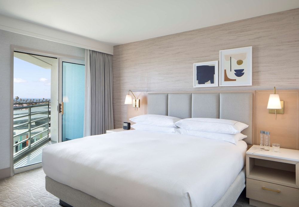 Room, 1 King Bed, City View