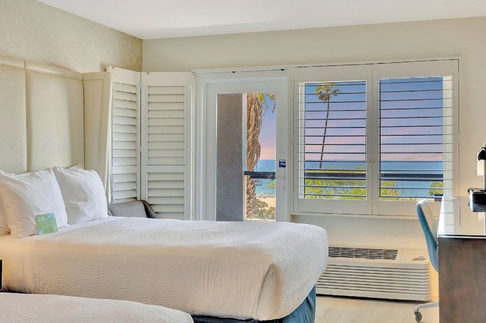 Deluxe Room, 2 Double Beds, Balcony, Ocean View (Ocean View with Two Double Beds, Priv)