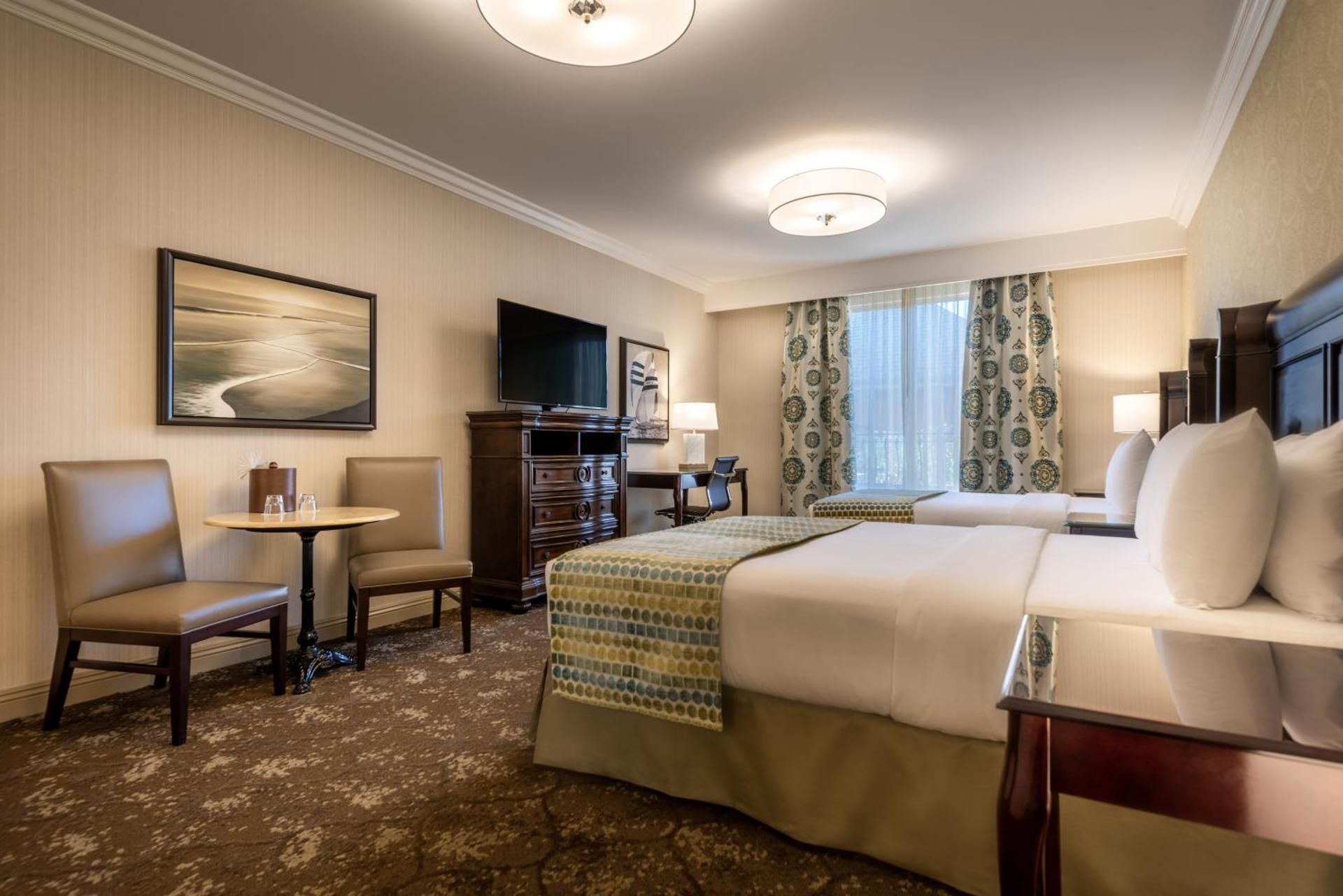 Deluxe Two Queen