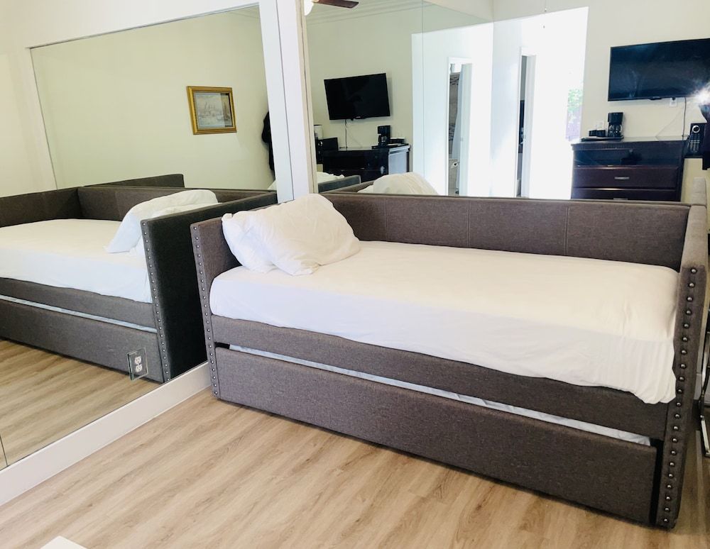 Kronborg Inn Junior Suite, 1 King Bed with Sofa bed 2