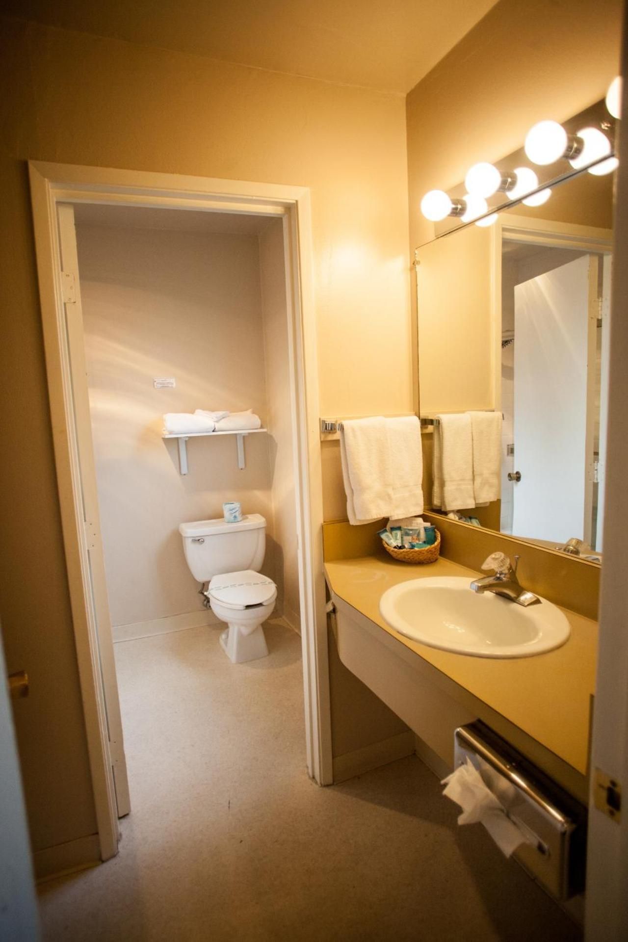 King Suite with Kitchenette