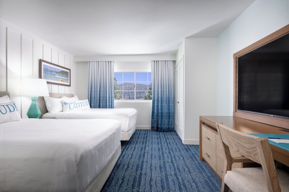 Suite, 2 Queen Beds (Latitude)