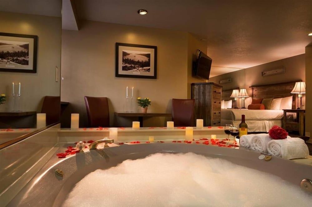 undefined POSTMARC Hotel and Spa Suites 10