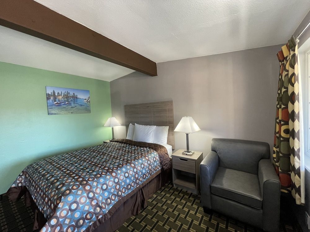 Travel Inn Room, 1 Queen Bed, Non Smoking 3