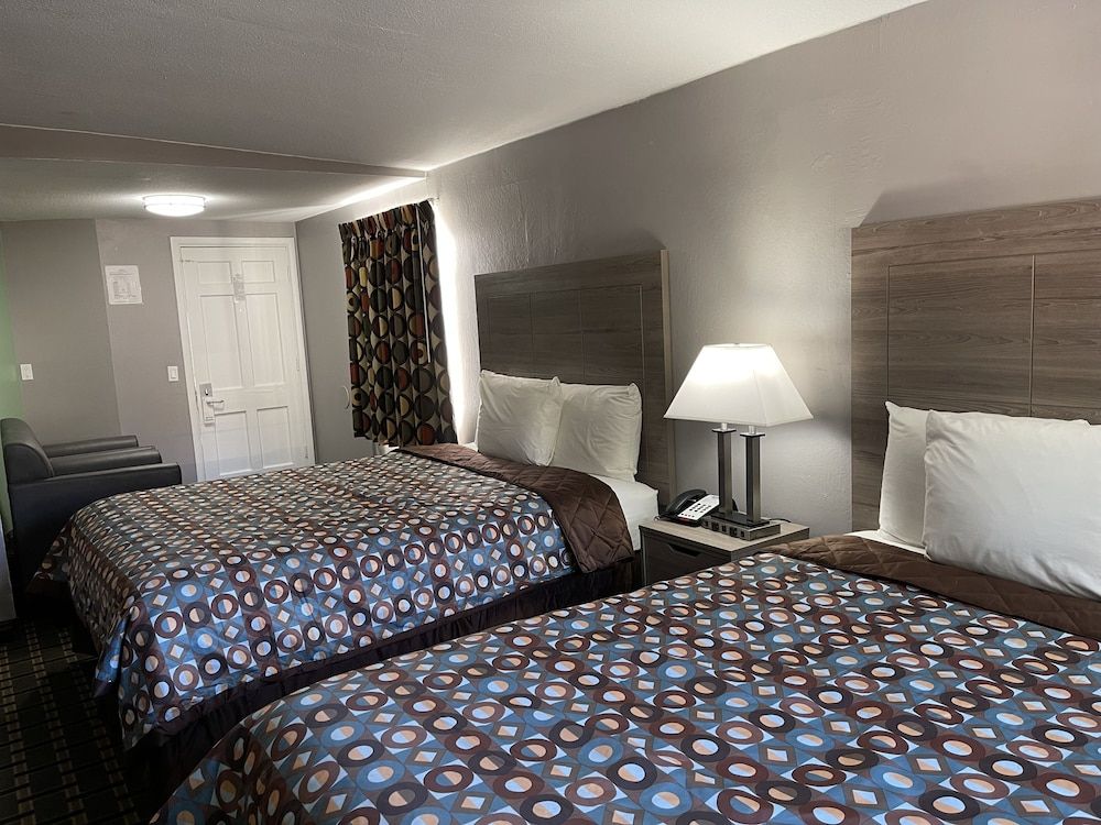 undefined Travel Inn 10