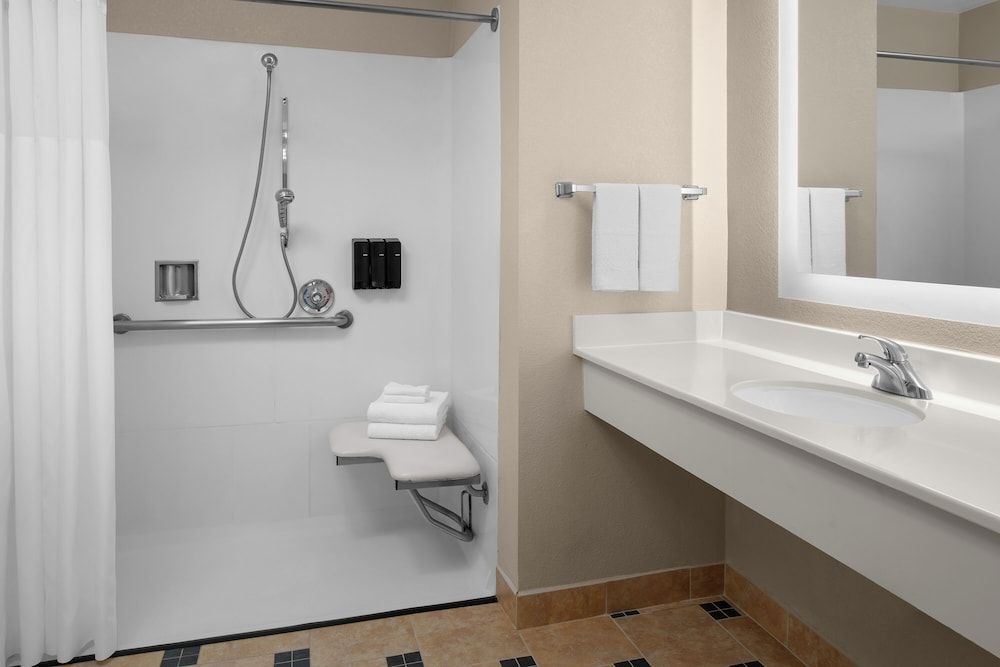 Larkspur Landing Extended Stay Suites South San Francisco Accessible Studio Suite Queen Bed with Roll In Shower 3