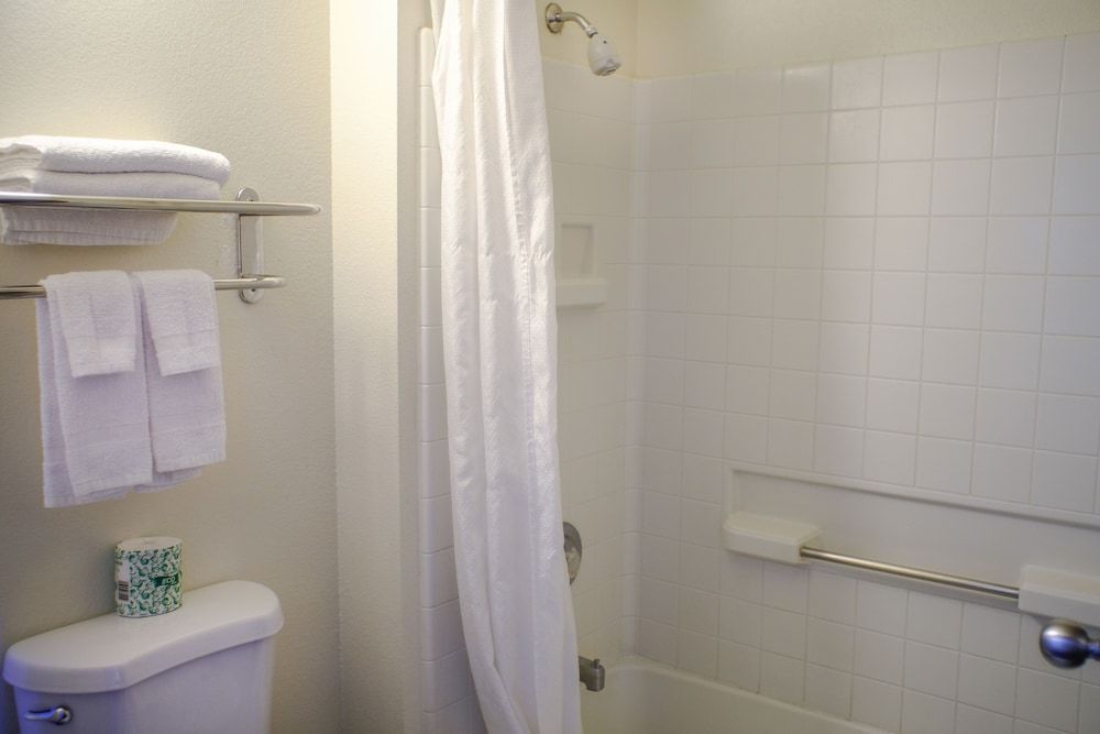 Deluxe Suite, 2 Queen Beds, Non Smoking