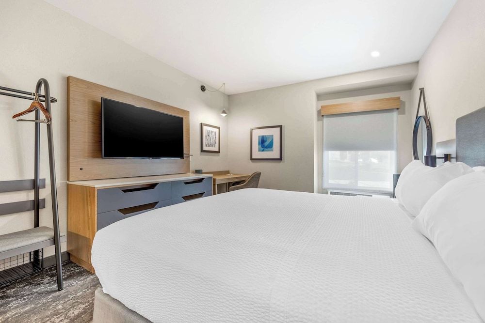 Honeymoon Suite, 1 King Bed, Non Smoking