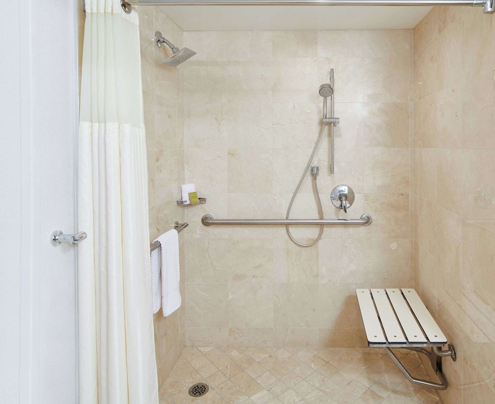 Room, 2 Double Beds, Accessible, Bathtub (Hearing Acc)