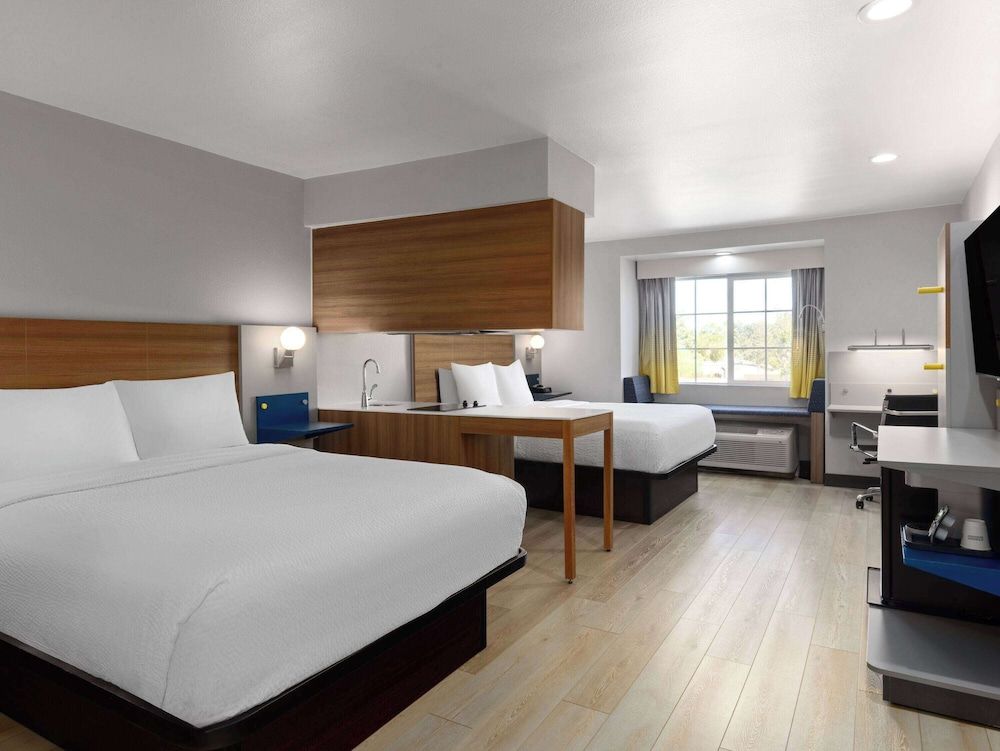 Studio Suite, 2 Queen Beds, Non Smoking (Efficiency)