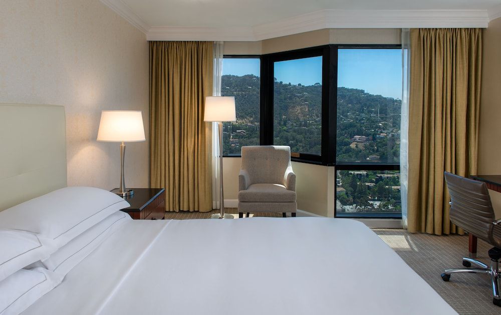 Executive Room, 1 King Bed, Executive Level