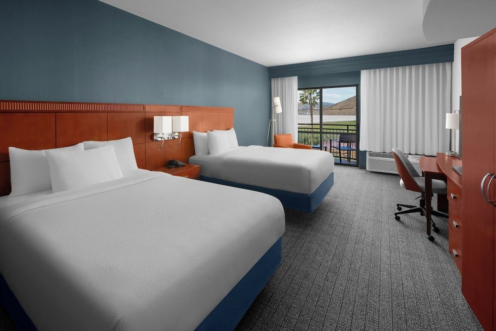Room, 2 Queen Beds, Balcony, Pool View