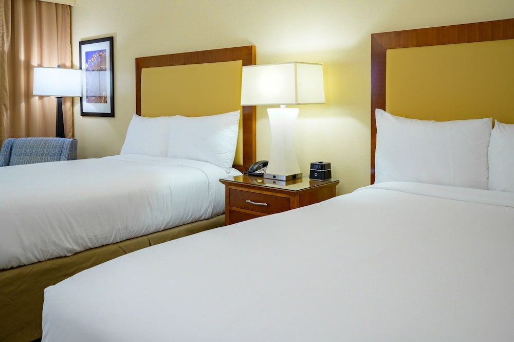 Airtel Plaza Hotel Room, 2 Double Beds (Preferred) 3