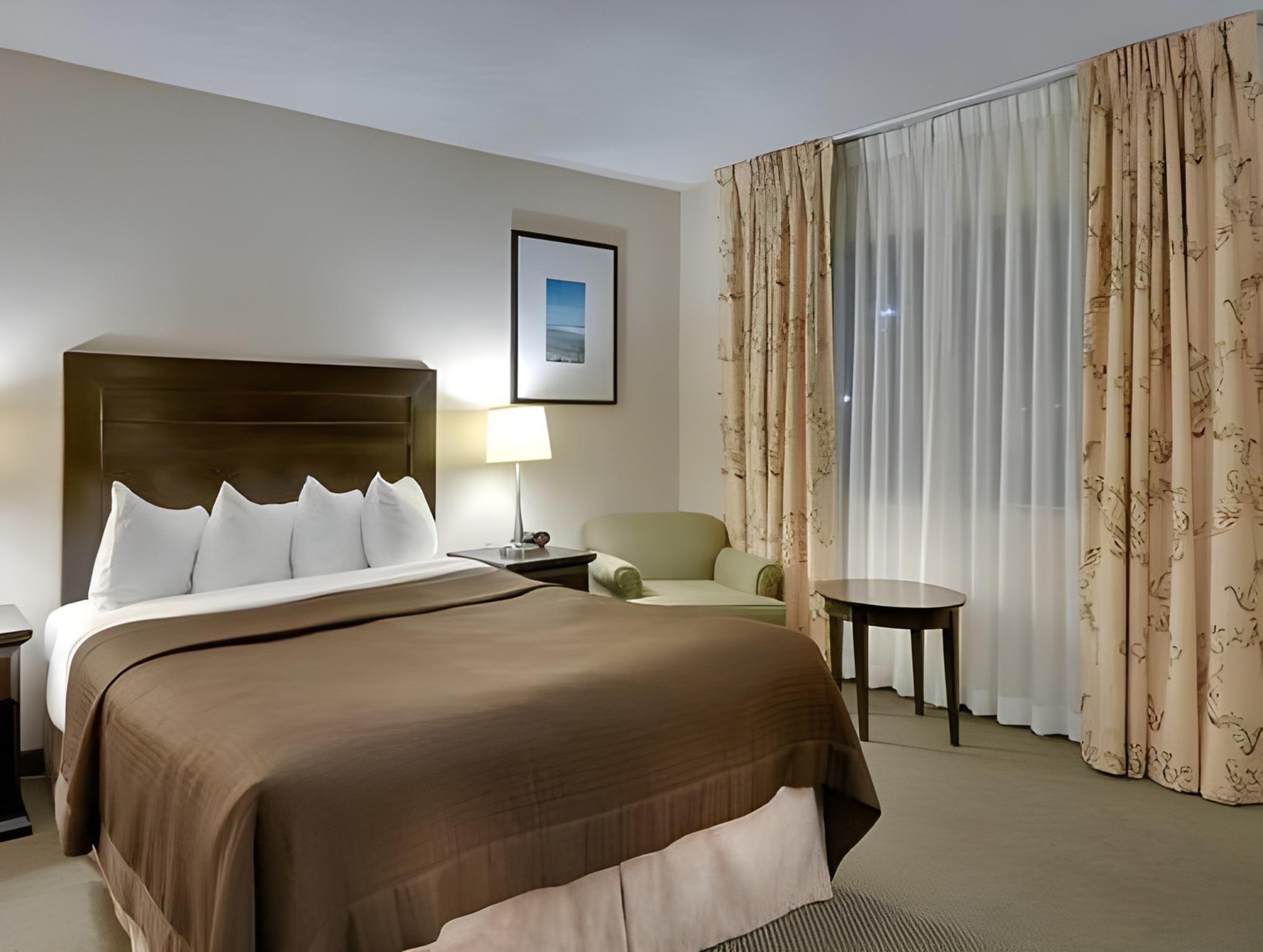 Queen Room