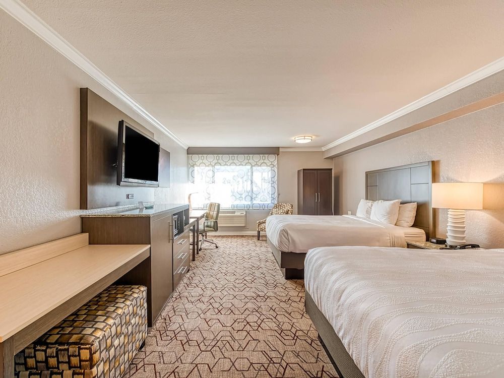 Amanzi Hotel, an Ascend Collection Hotel Standard Room, 2 Queen Beds, Accessible, Non Smoking (Accessible Tub) 3