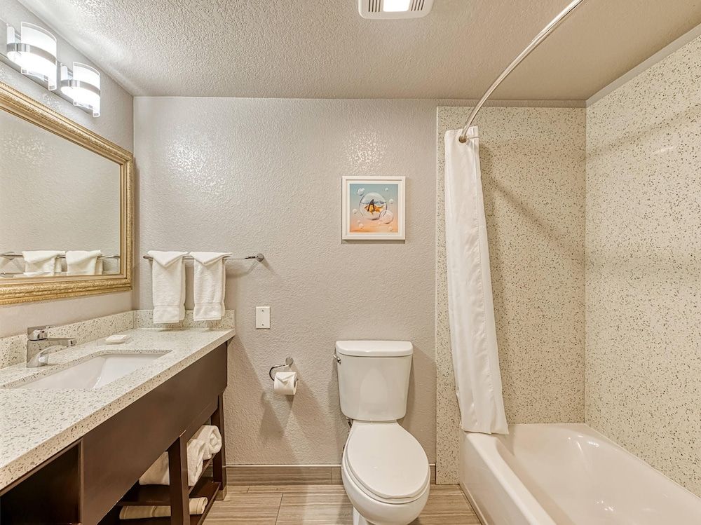 Amanzi Hotel, an Ascend Collection Hotel Standard Room, 2 Queen Beds, Non Smoking 8