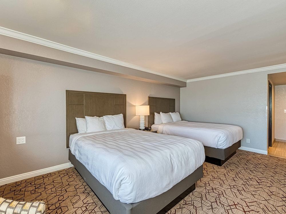 Amanzi Hotel, an Ascend Collection Hotel Standard Room, 2 Queen Beds, Accessible, Non Smoking (Accessible Tub) 6