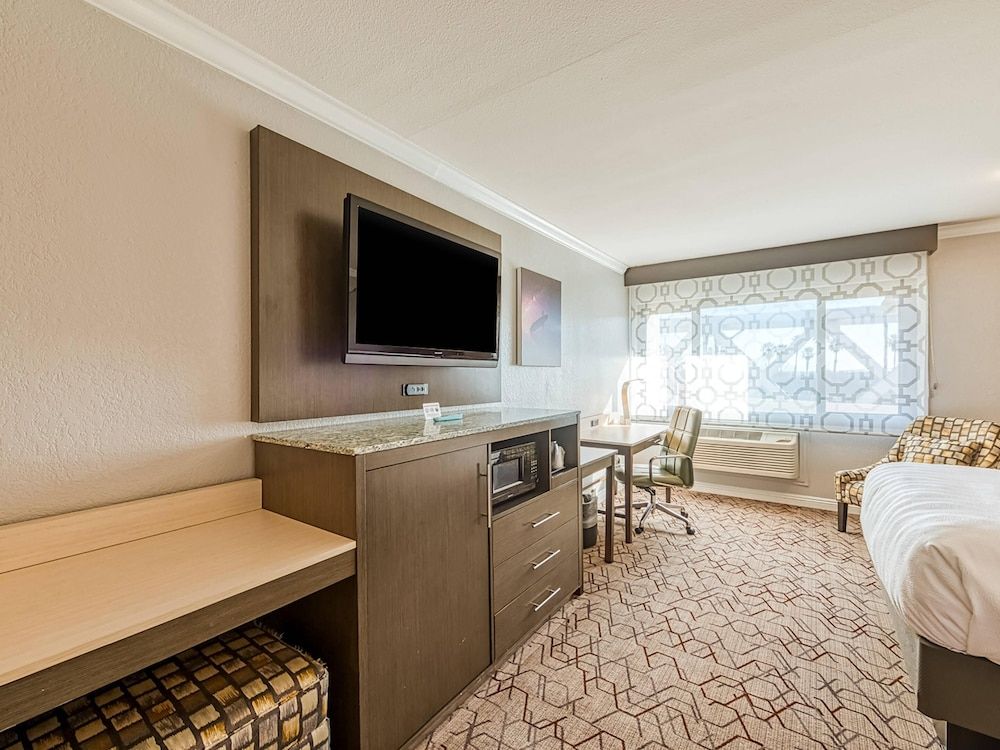 Amanzi Hotel, an Ascend Collection Hotel Standard Room, 2 Queen Beds, Accessible, Non Smoking (Accessible Tub) 12