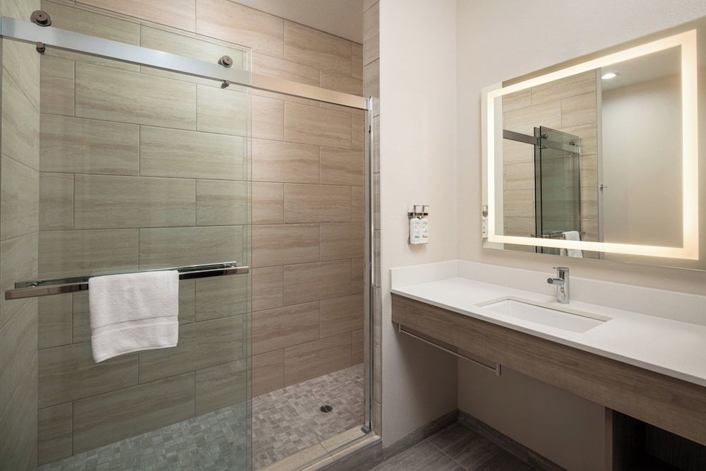 Suite, 1 Queen Bed with Sofa bed