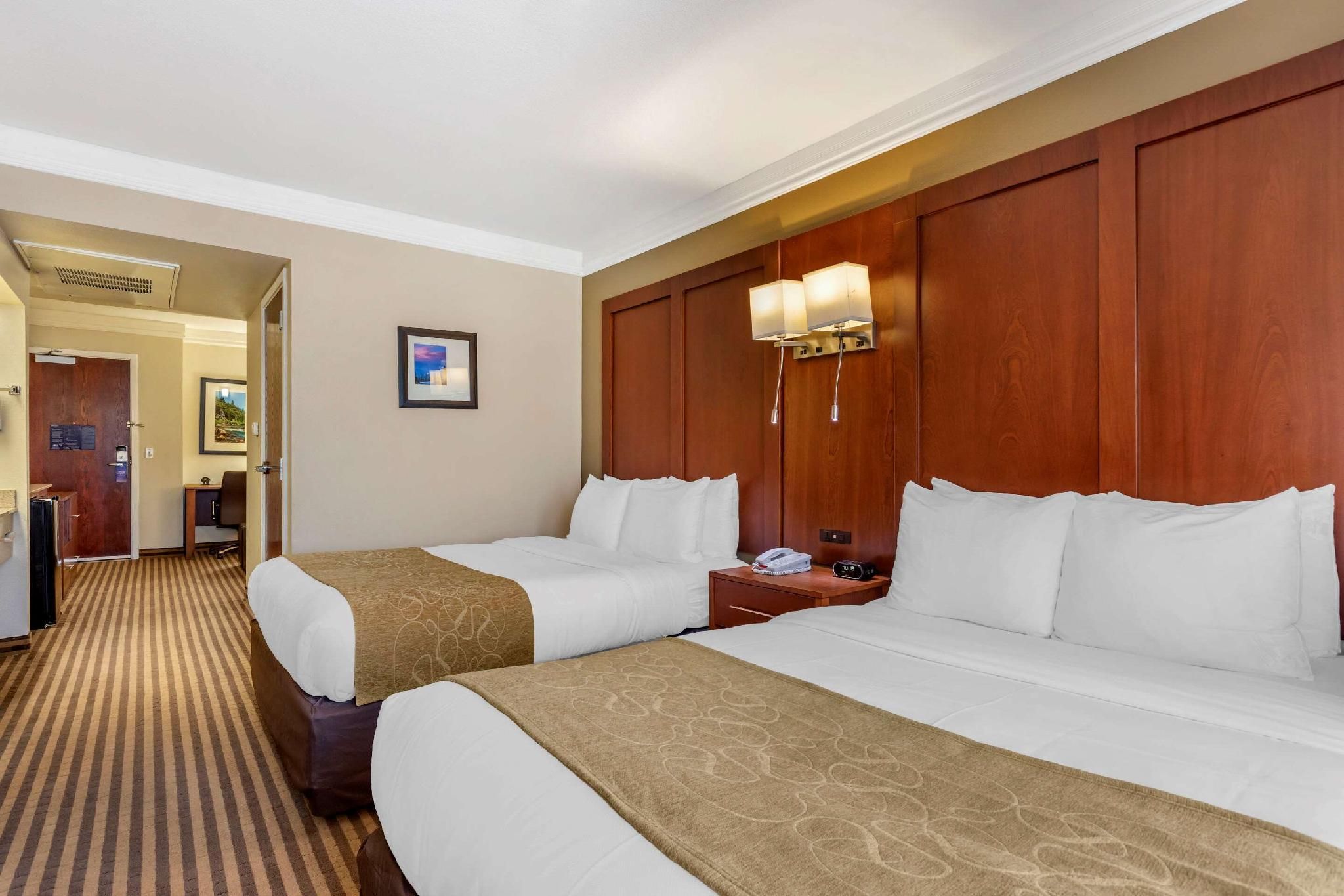 2 Queen Beds Suite Non-Smoking Accessible