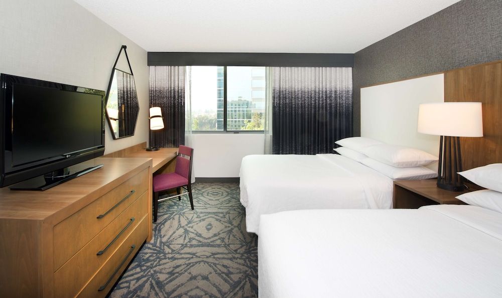 Premium Suite, 2 Double Beds, Accessible, Bathtub (Mobility & Hearing)