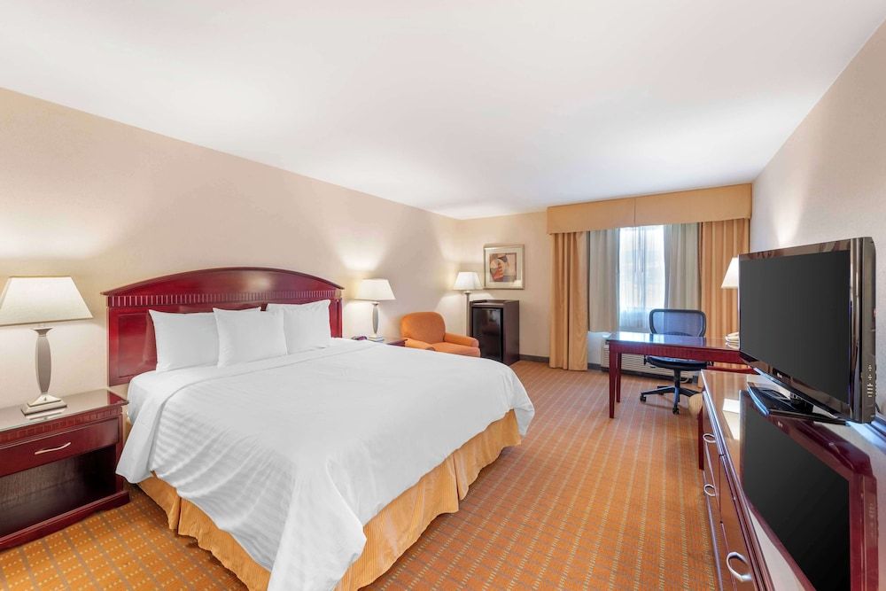 Best Western Plus West Covina Inn Standard Room, 1 King Bed, Non Smoking, Refrigerator