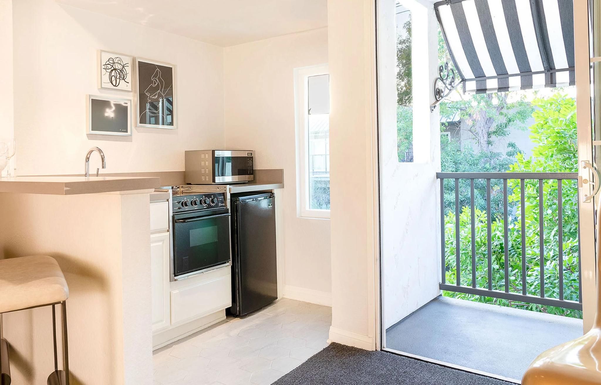 Premier King Suite with Balcony