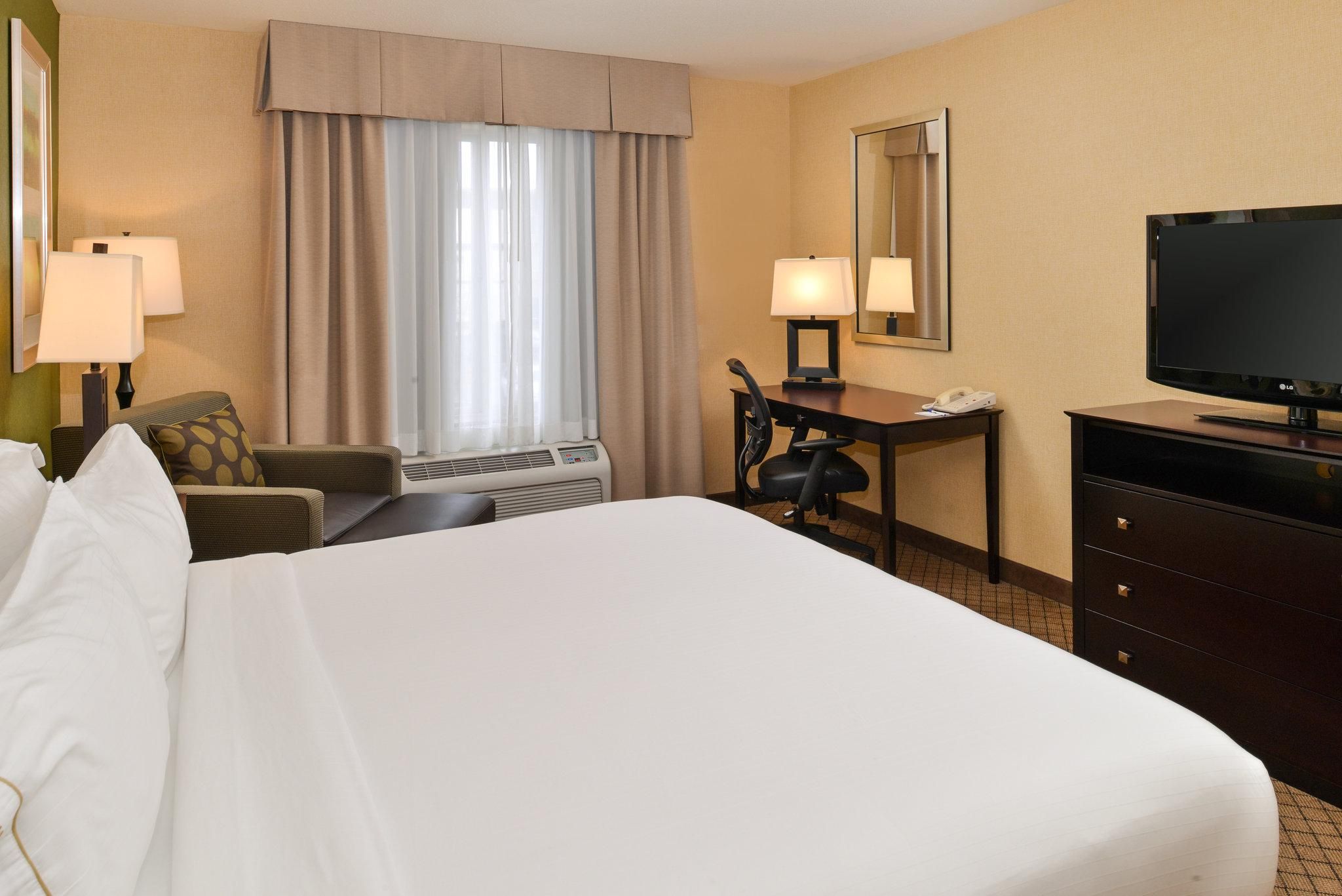 1 King Bed Standard