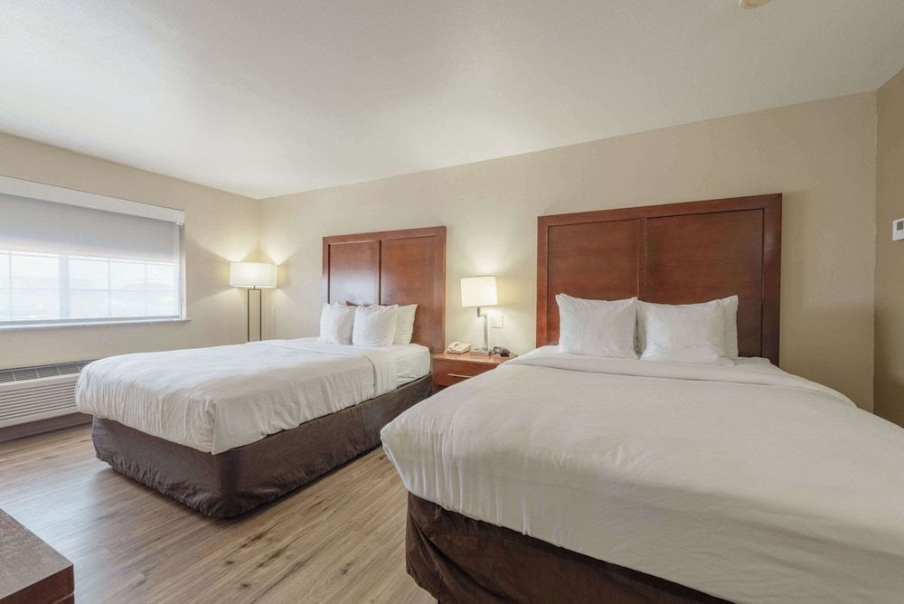 Room, 2 Queen Beds, Non Smoking