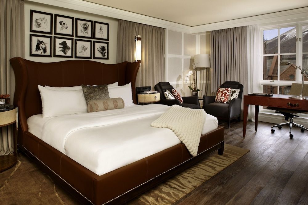 Deluxe Room, 1 King Bed, Patio