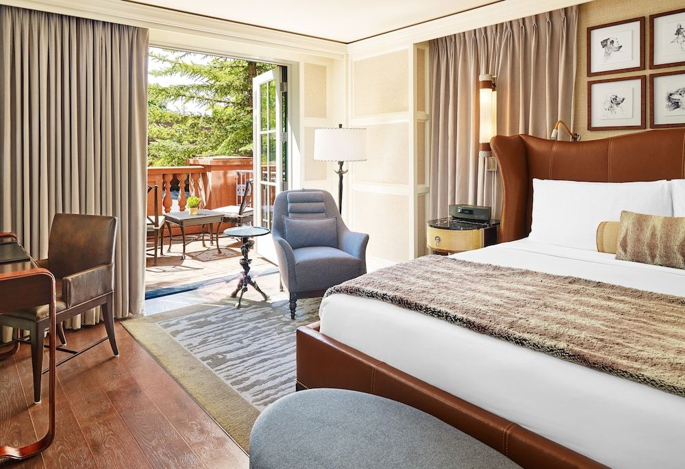 Deluxe Room, 1 King Bed, Patio