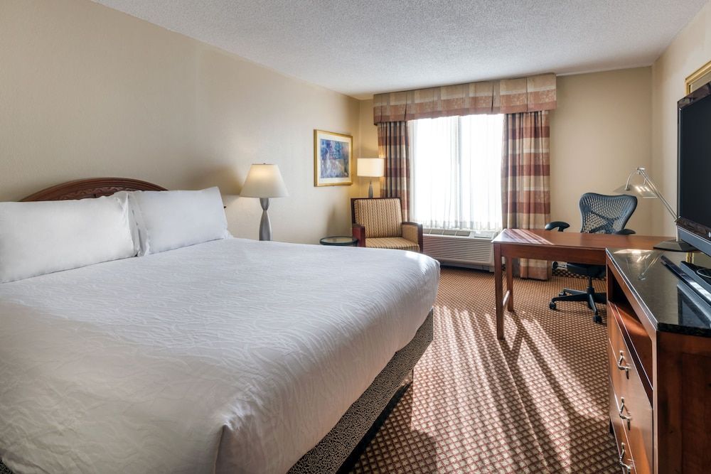 1 King Bed