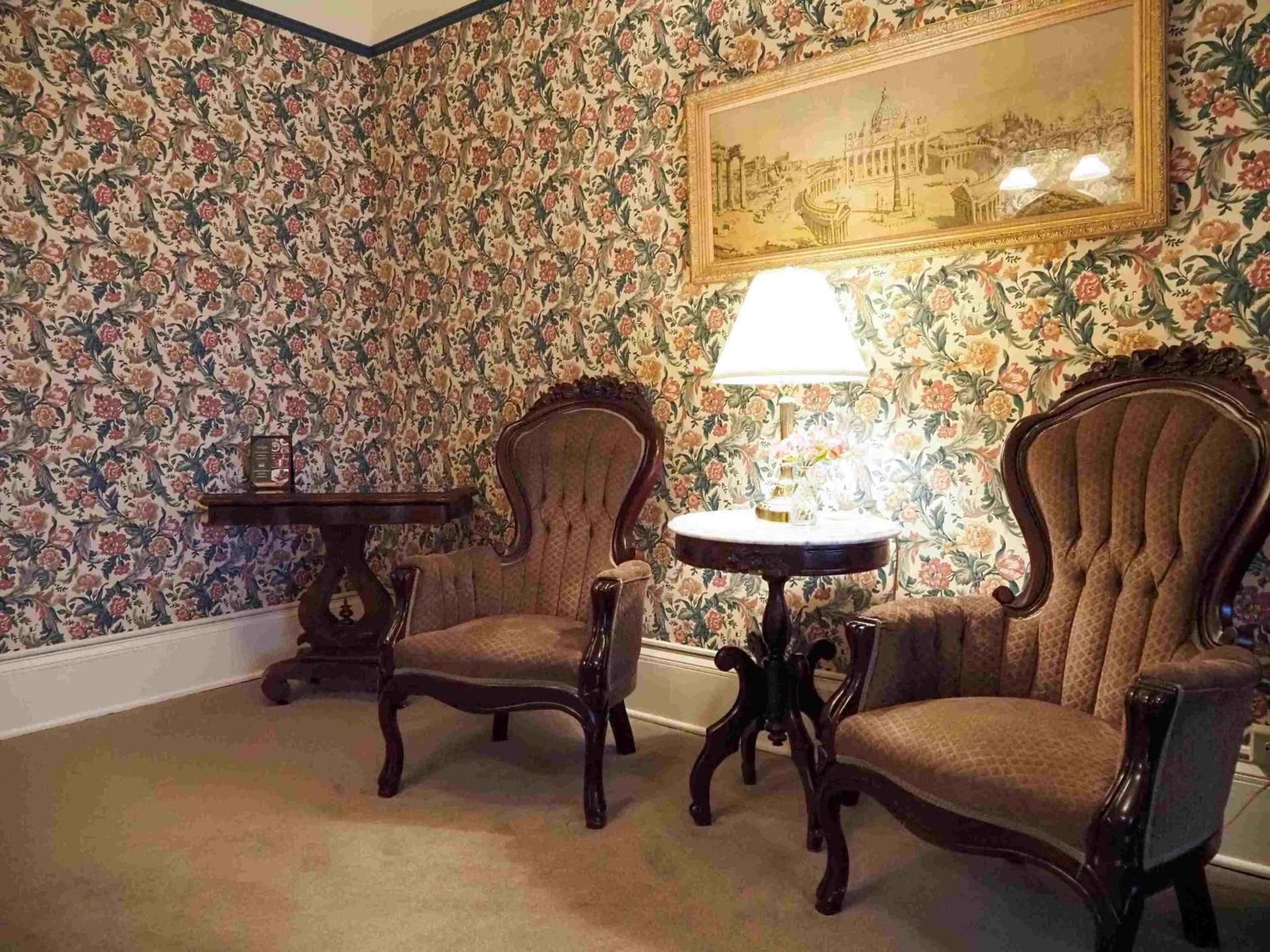 Boulderado King Room