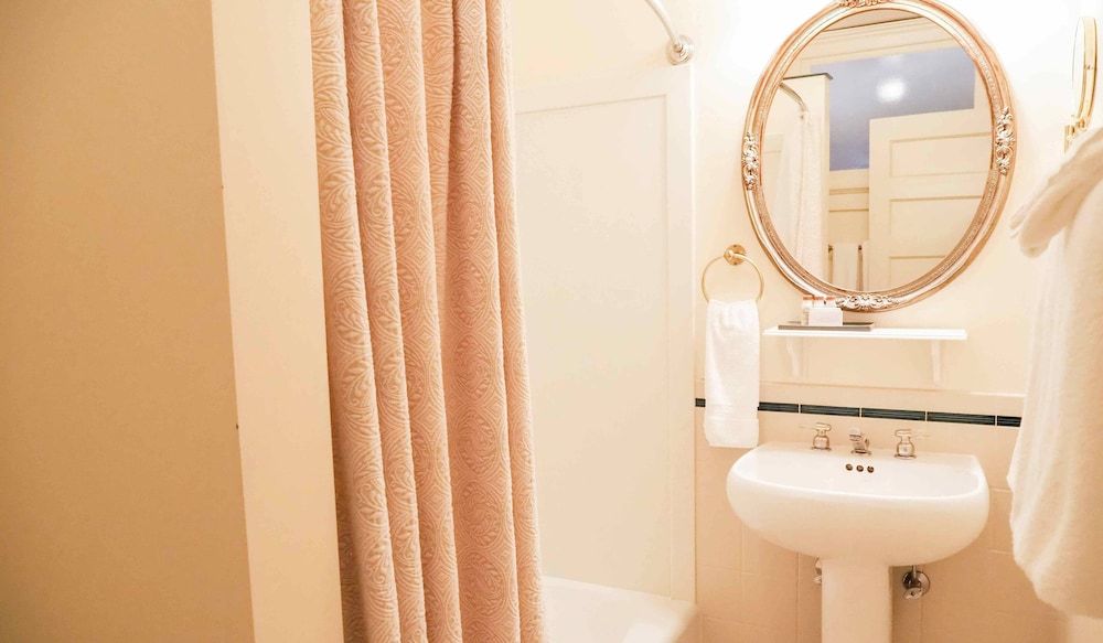 Hotel Boulderado Signature Room, 1 King Bed 3