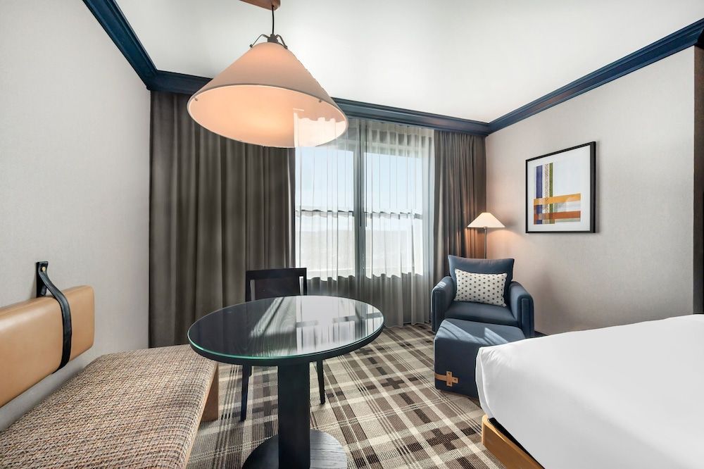 Omni Interlocken Room, 2 Queen Beds, Mountain View (Spacious) 4