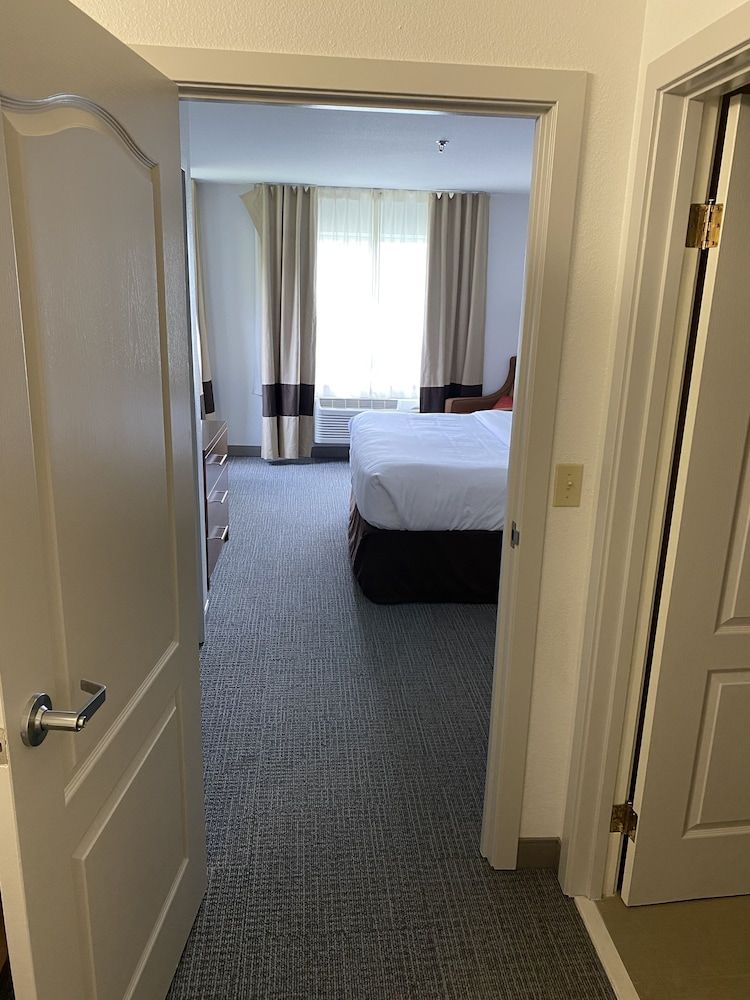 Suite, Non Smoking (1 King Bed)