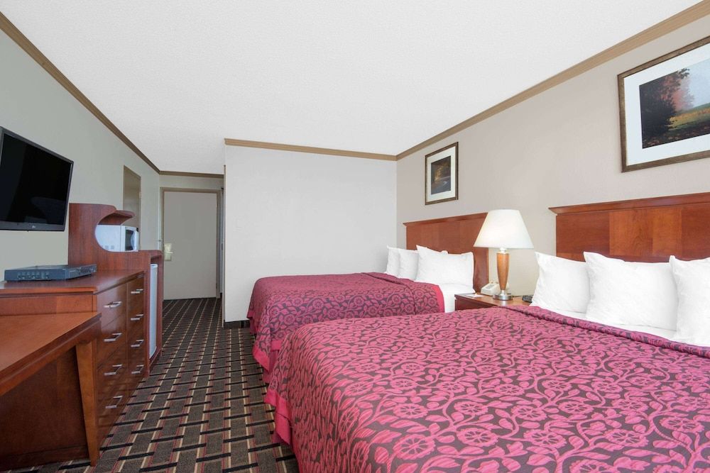 Standard Room, 2 Queen Beds
