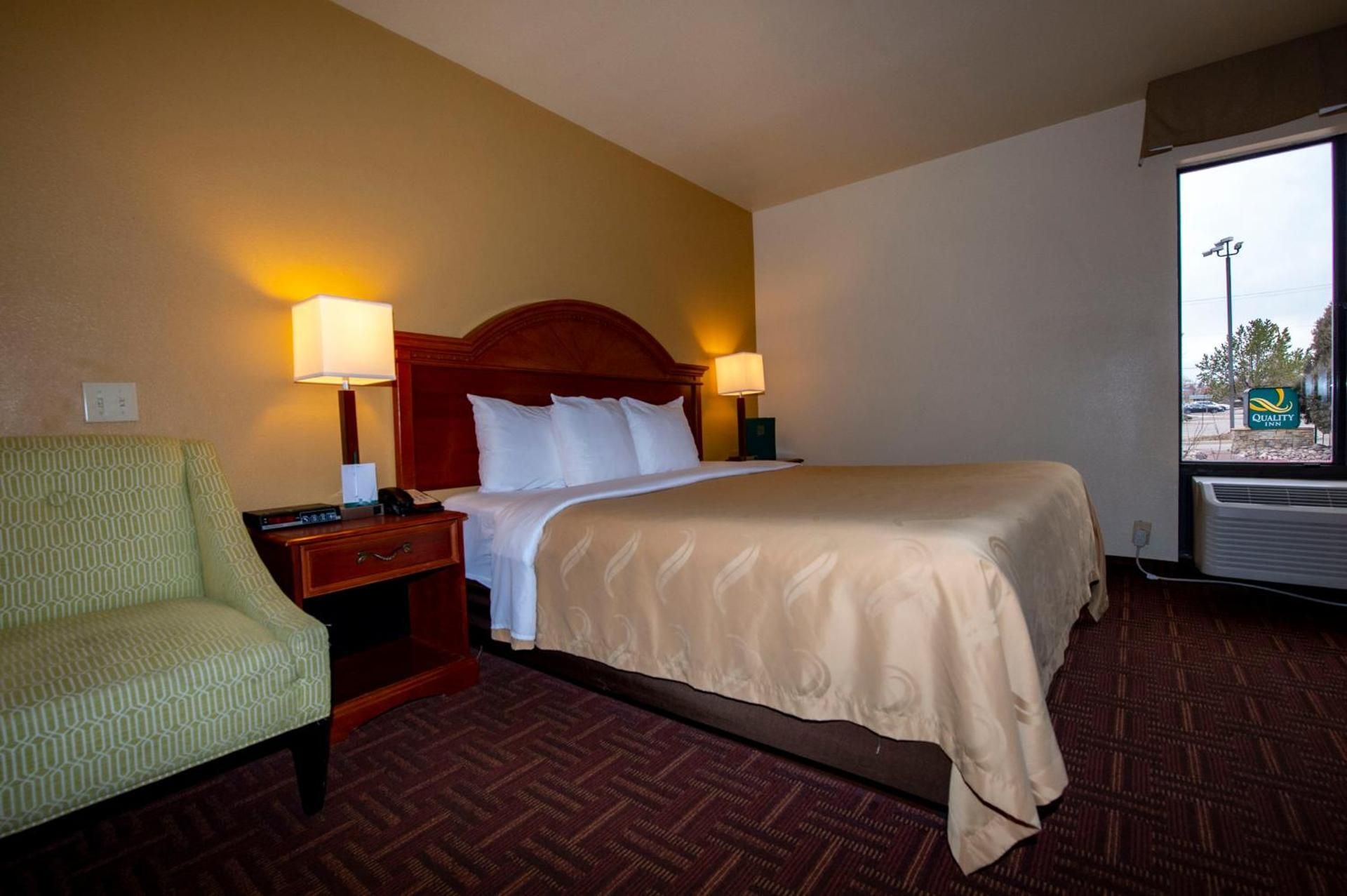 1 Queen Bed, Nonsmoking, Accessible