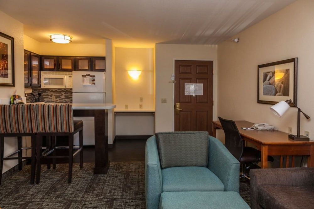 Suite, 1 Bedroom, Kitchen