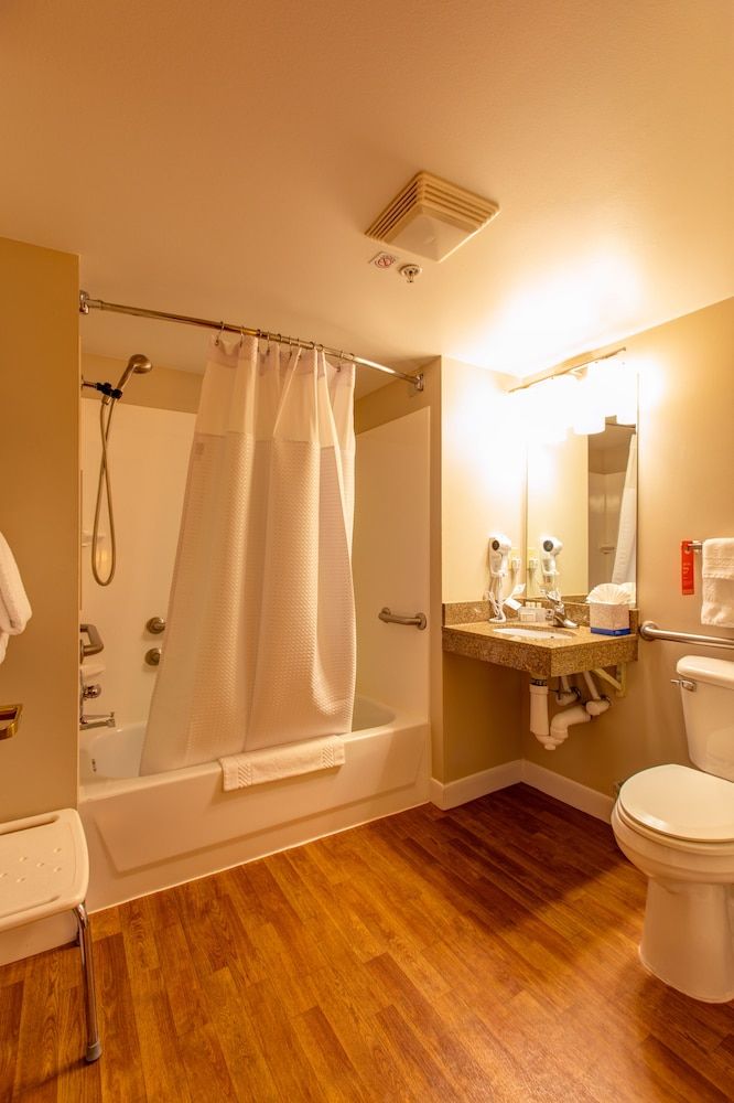 Suite, 1 Bedroom (Mobility Accessible, Tub)