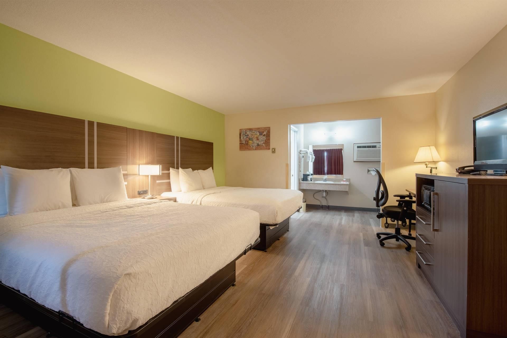 2 Queen Beds, Nonsmoking