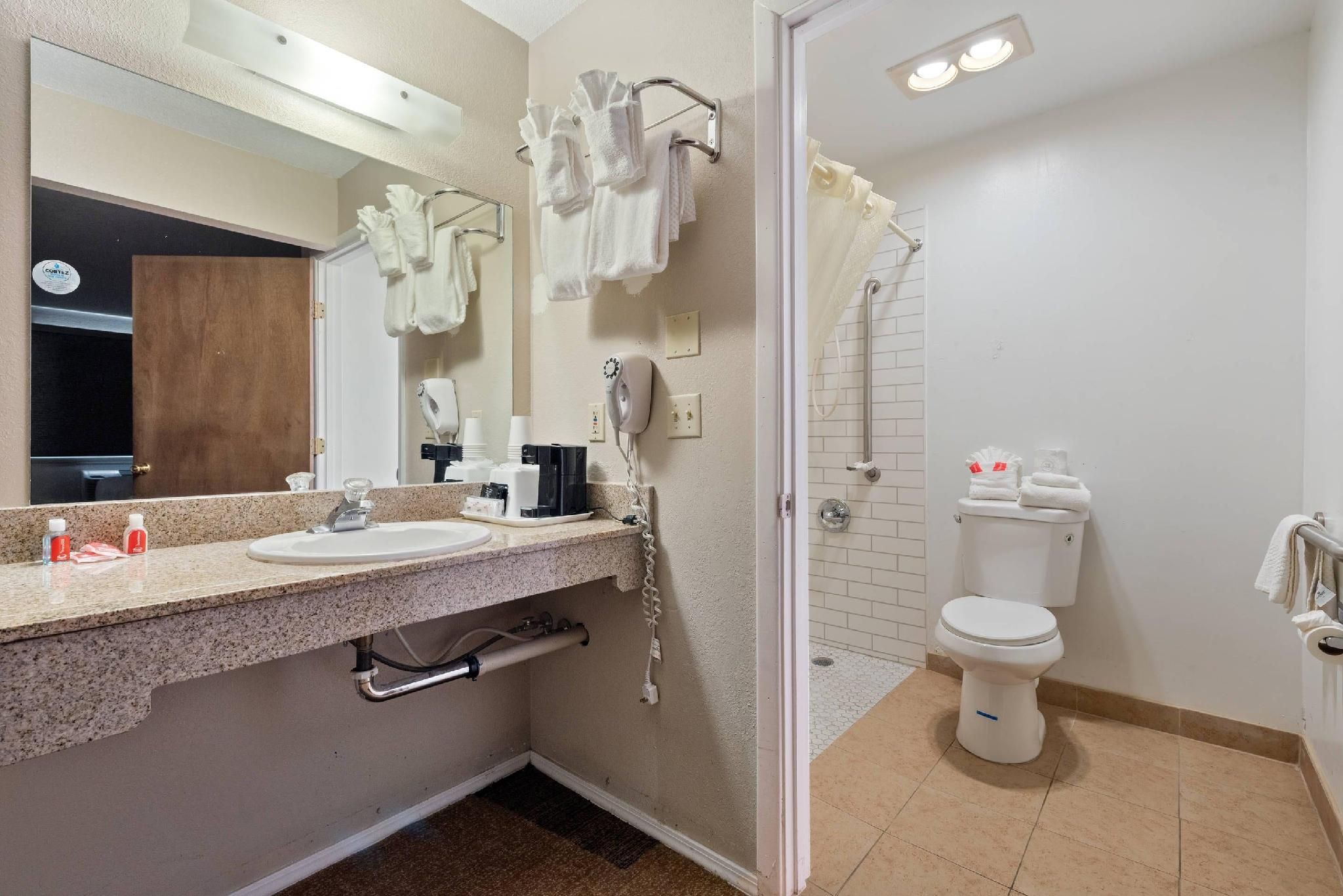 2 Queen Beds, Nonsmoking, Accessible