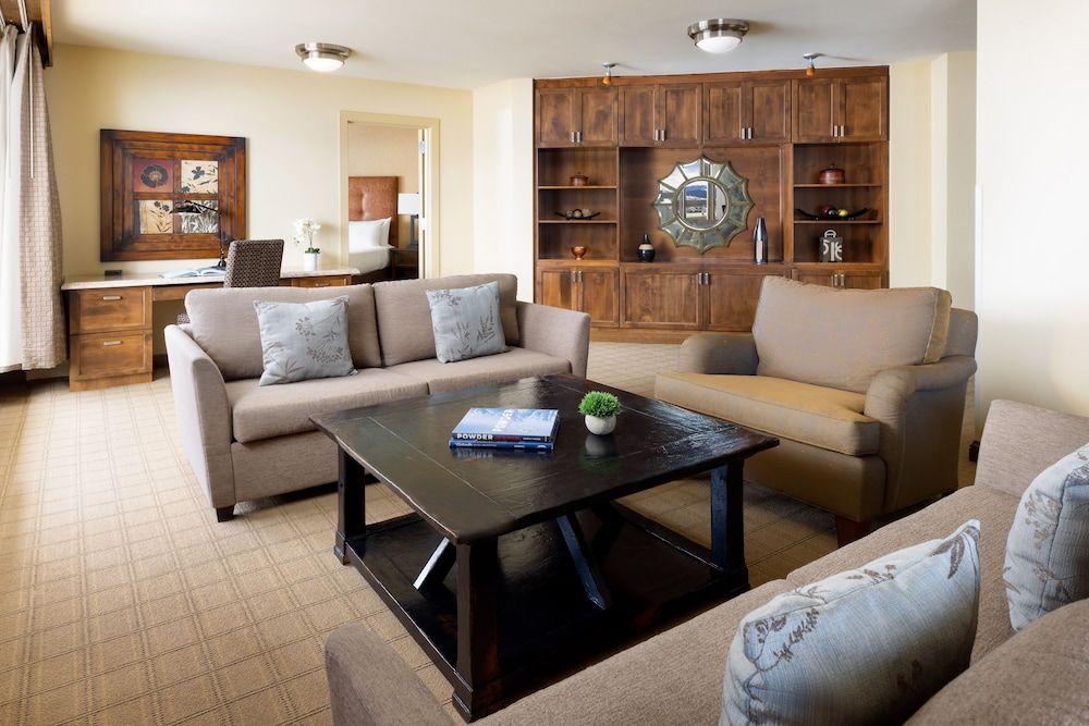 Elevation Hotel & Spa Presidential Suite, 2 Bedrooms 5