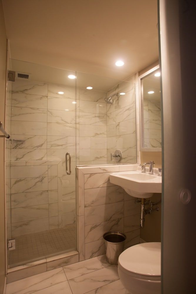 undefined Holiday Inn Express Denver Downtown by IHG 6