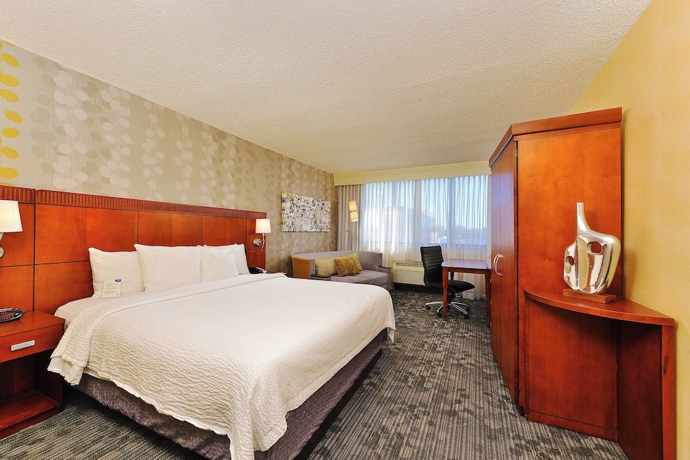 undefined Courtyard by Marriott Denver Cherry Creek 4