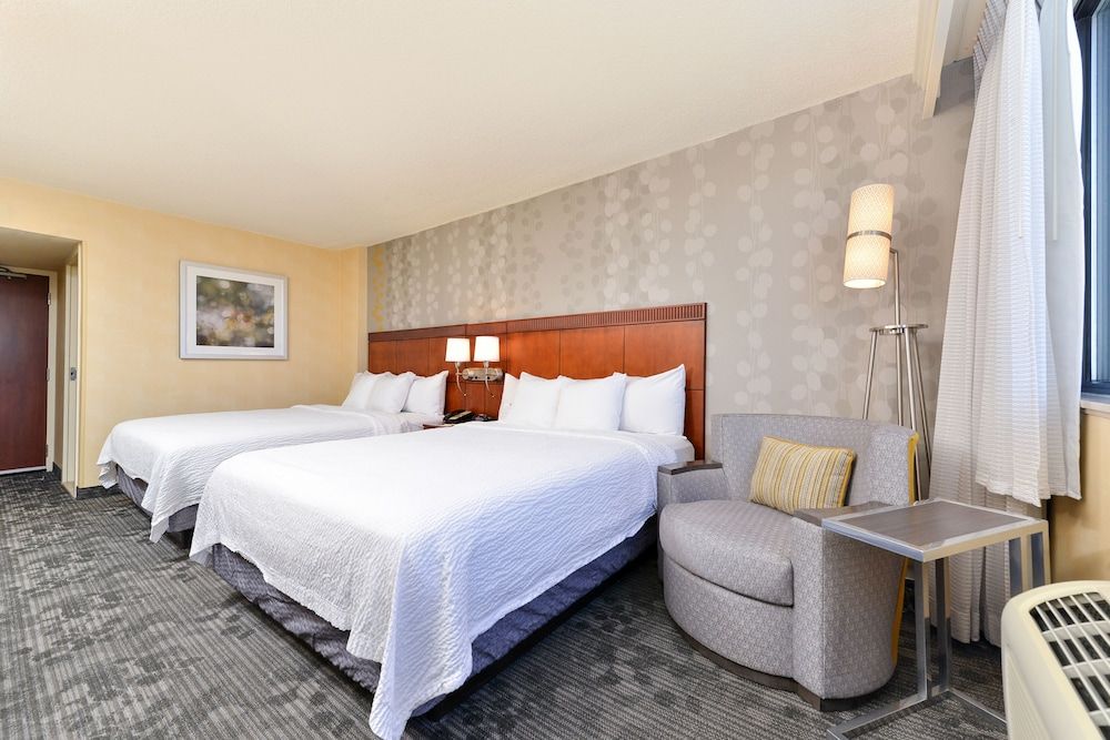 undefined Courtyard by Marriott Denver Cherry Creek 2