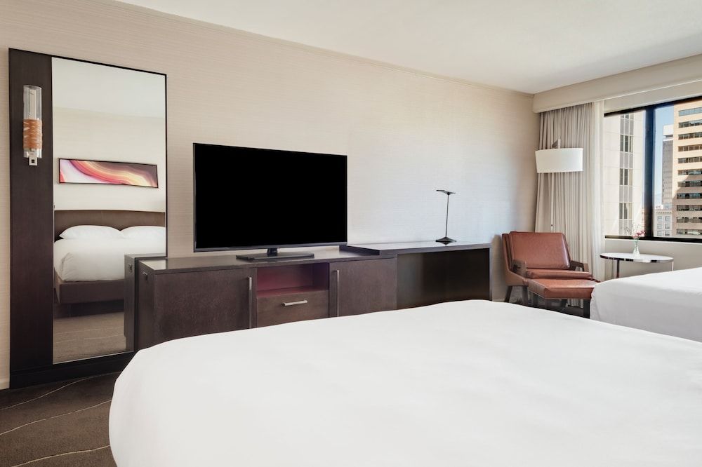 Grand Hyatt Denver Room, 2 Queen Beds, Accessible (Shower) 2